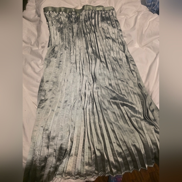 LC Lauren Conrad Pleated Pull-On Midi Skirt, Green - Picture 4 of 5